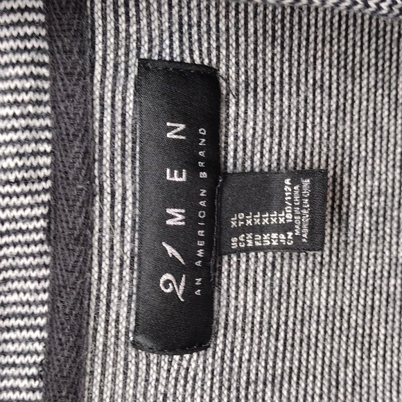 21 Men woman's pinstripe sweater with pockets - Picture 2 of 4